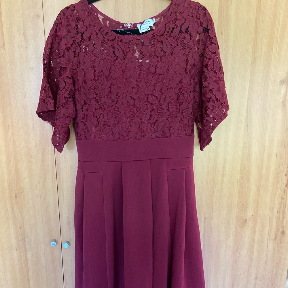 Lace shift dress